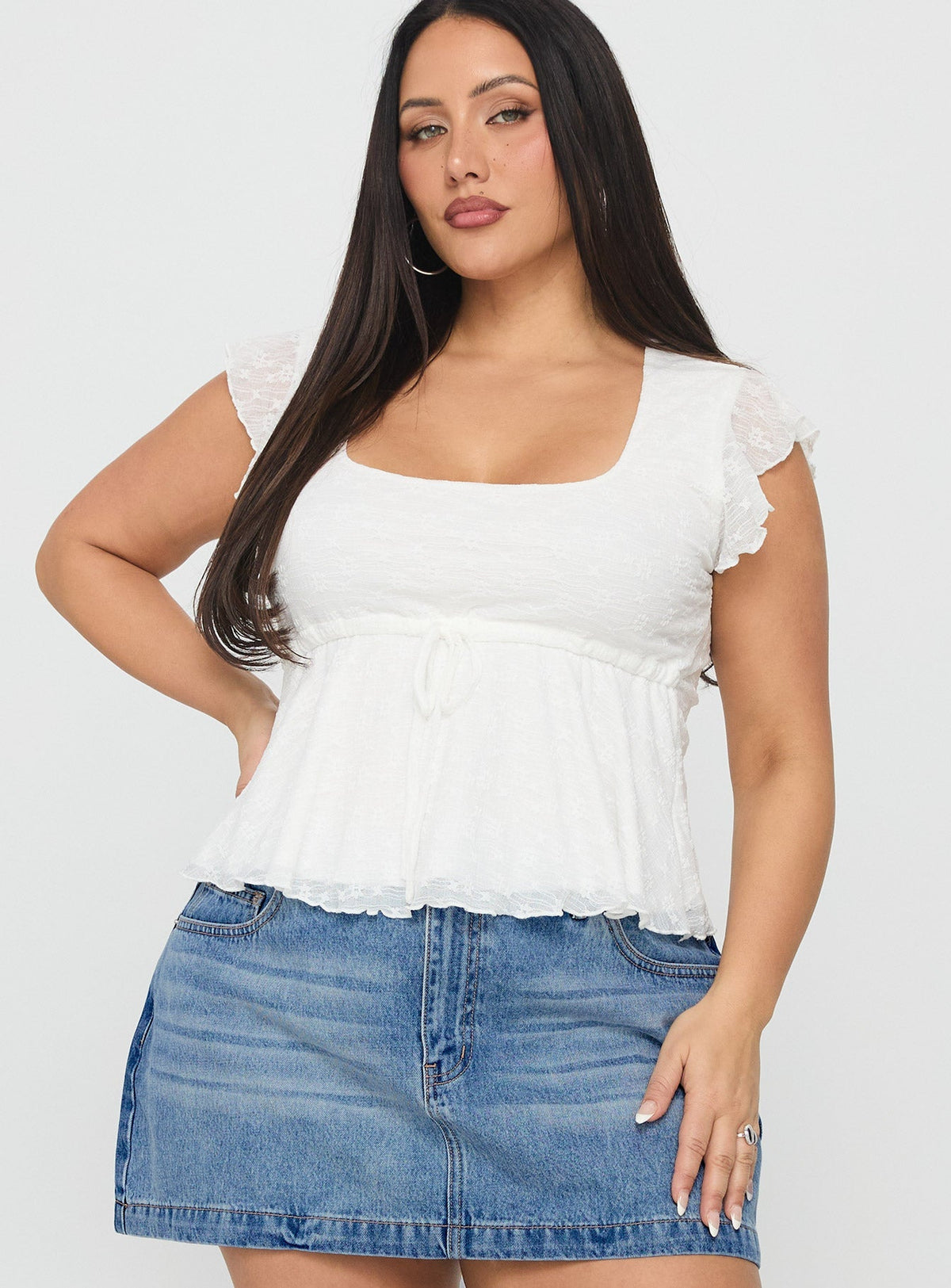 Auroraah Frill Top White Curve