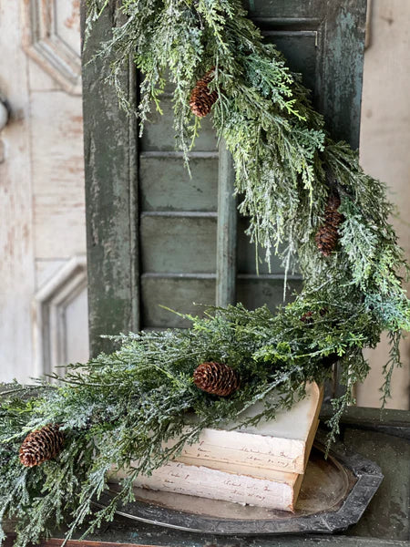 70" Silver Thread Cedar Garland