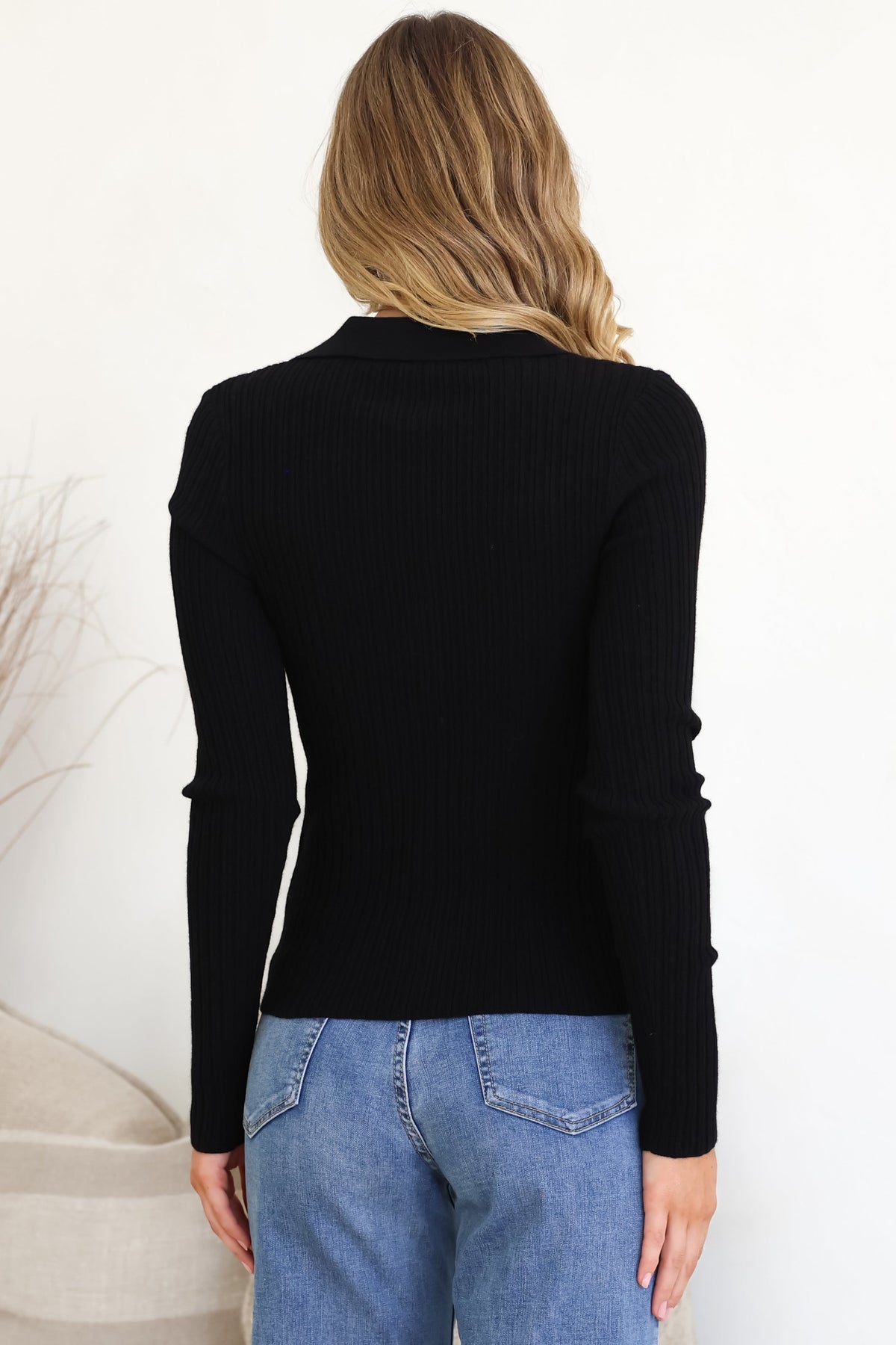 Andee Knit Top - Wing Collar V-Neck Ribbed Long Sleeve Top in Black