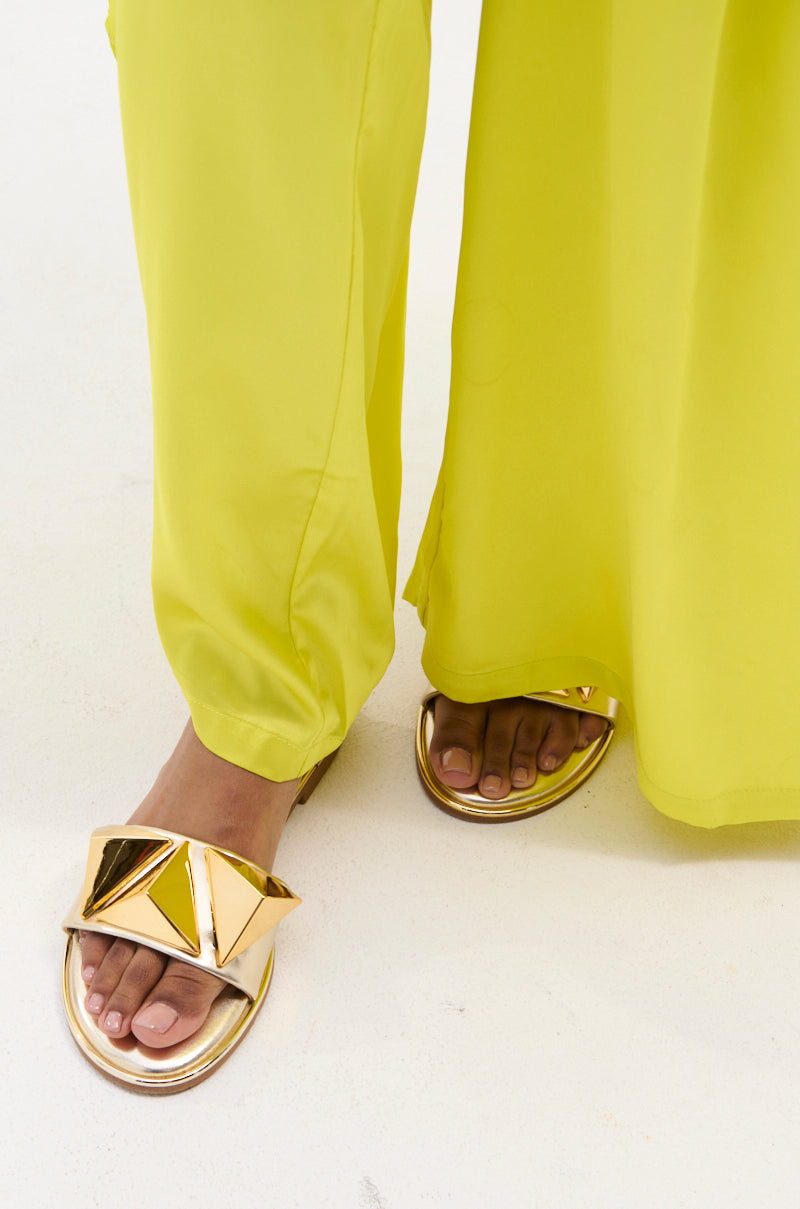 AKIRA BENNO GOLD FLAT SANDAL