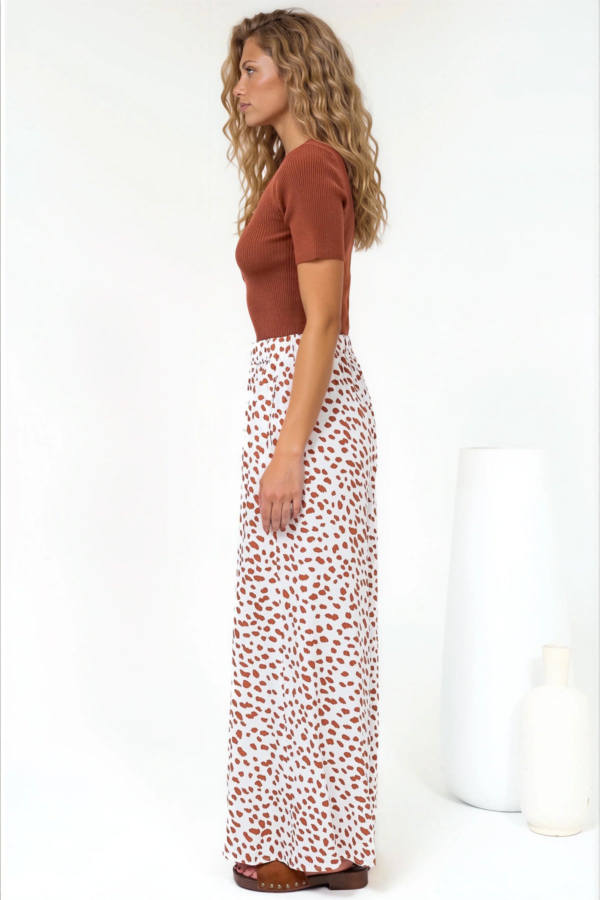 Channing Pants - High Waisted Wide-Leg Pants with Pockets in Dasher Print Brown