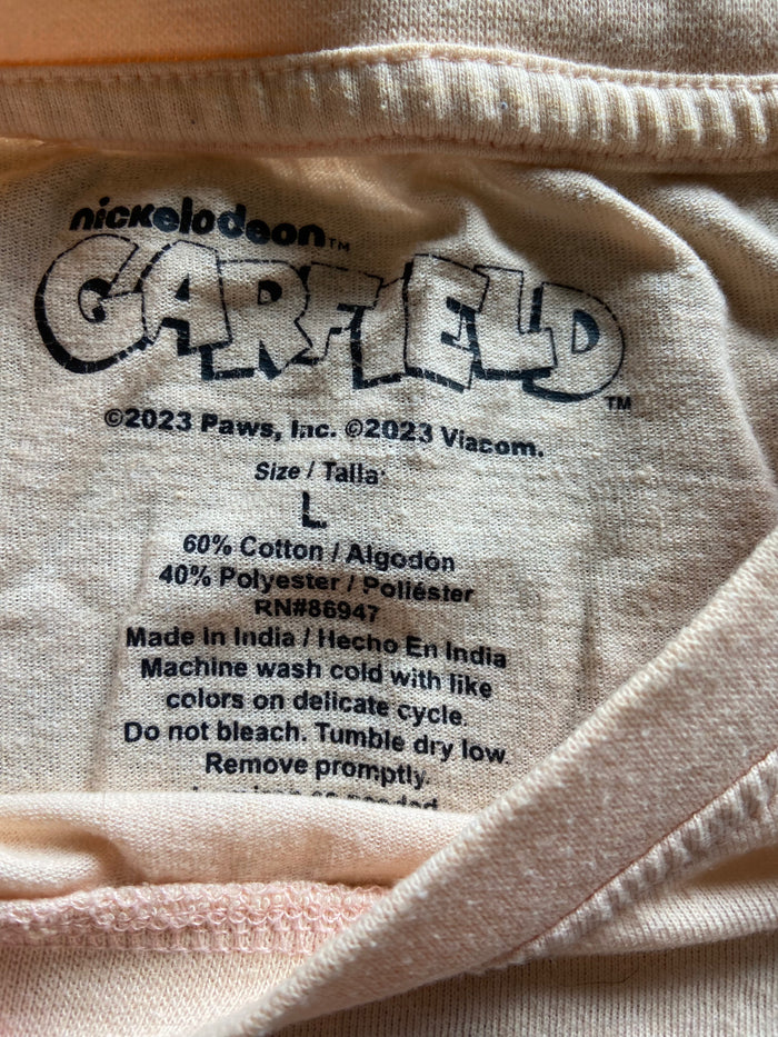 Pre-Loved Garfield Wild Wild West Graphic Tee *Size Large - Deer Creek Mercantile