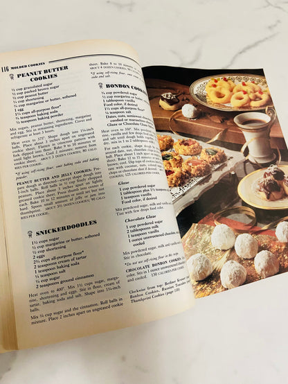 Vintage Betty Crocker Paperback Cookbook, 1991 - Deer Creek Mercantile