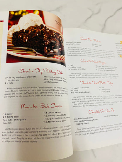 Vintage Gooseberry Patch Paperback, 2007 Very Merry Christmas Cookbook - Deer Creek Mercantile