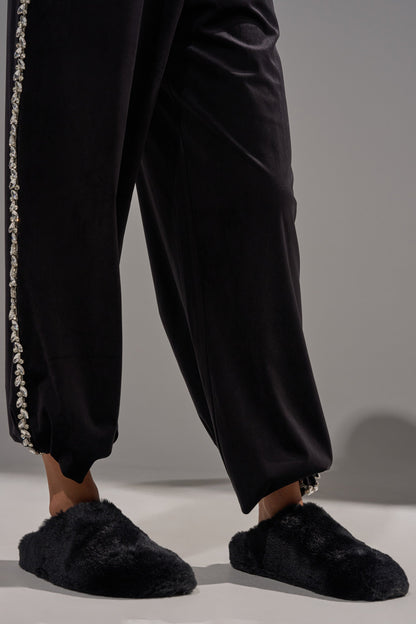 AKIRA RHYS BLACK FUZZY FLAT