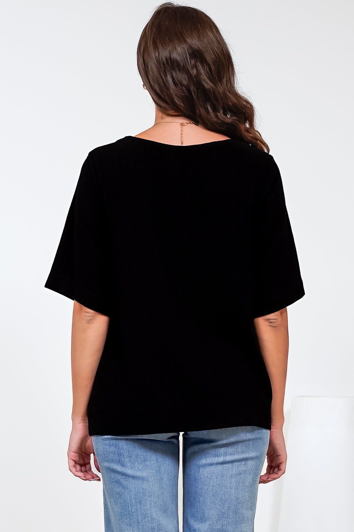 Tustin Top - Round Neck Boxy High Low Top with Short Sleeves in Black