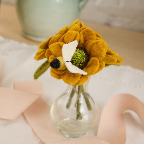 Mini felt sunflower bouquet with bee in clear hand-blown recycled glass bud vase—cheerful handcrafted gift for birthdays, teachers, or everyday joy.