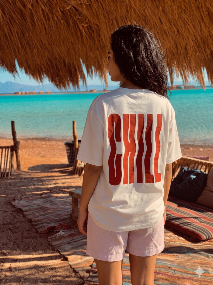 Chill-  Oversize unisex T-shirt