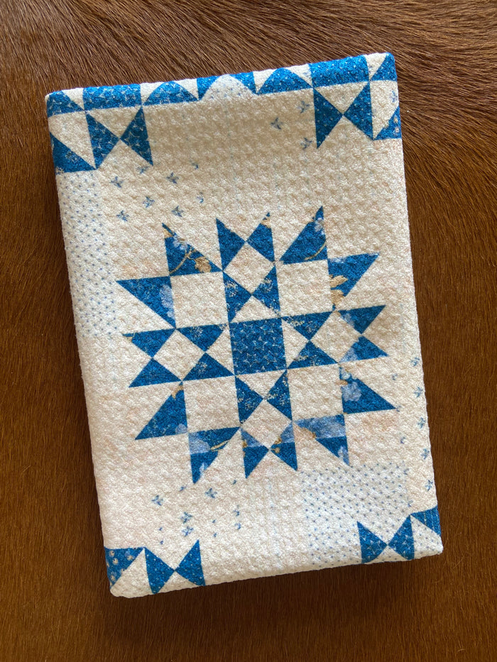 Quilt Print Dish Towel ~ Sparklers - Deer Creek Mercantile
