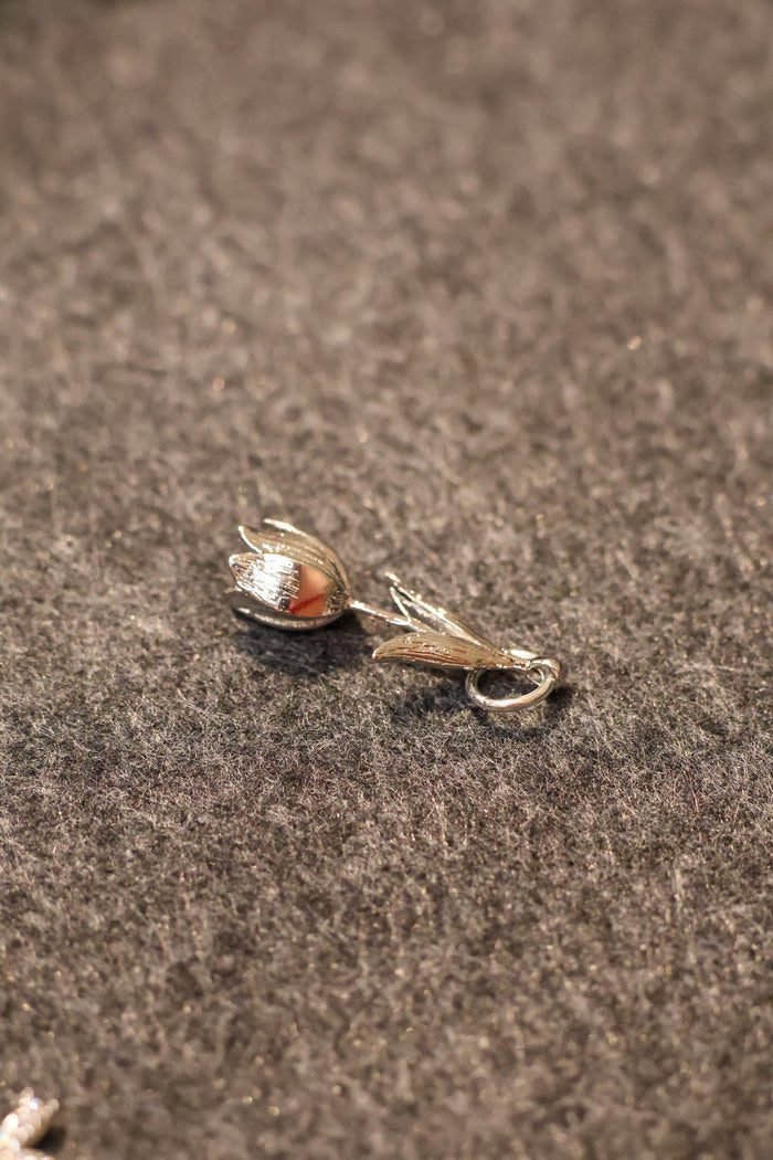 Silver Etched Tulip Charm