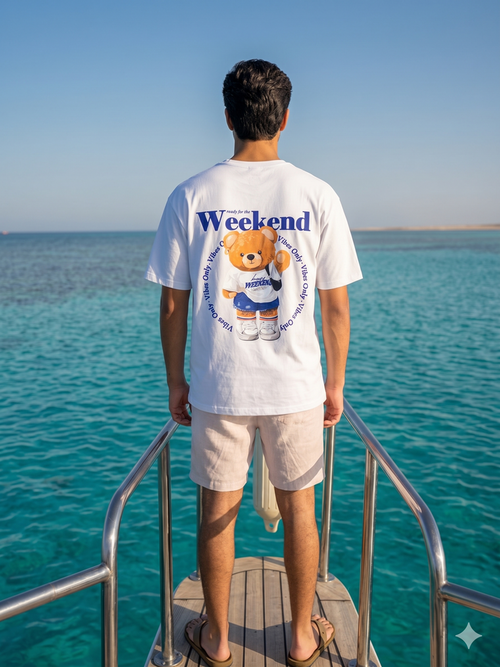 Weekend bear-  Oversize unisex T-shirt